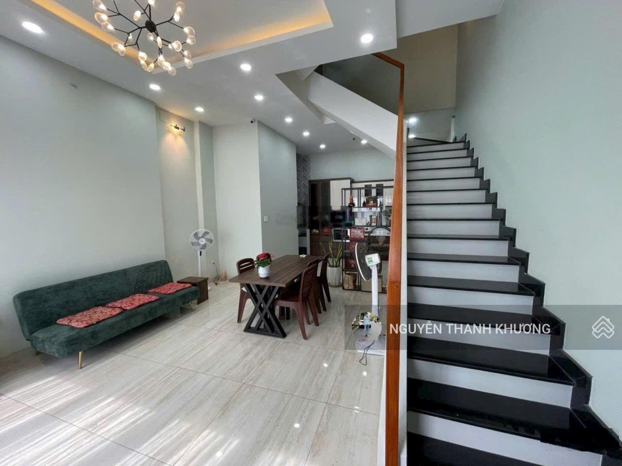 Cho Thuê Nhà HXH Đường Dương Quảng Hàm P5 Gần CCK26 Vip.