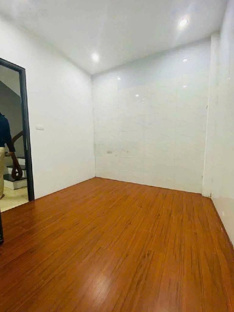 Bán nhà phố Vĩnh Hưng Đông Thiên 25m2 3 tầng, ô tô đỗ cổng