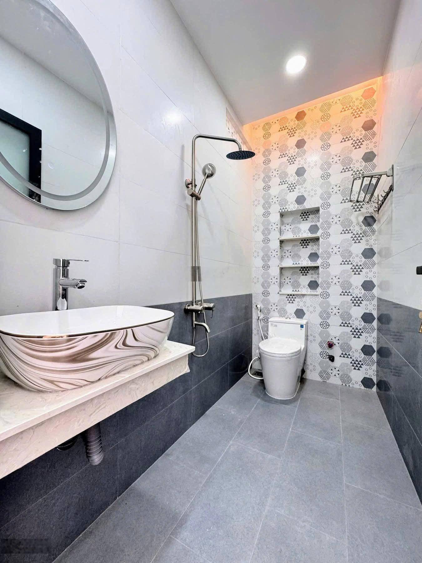 Chính chủ cần bán nhà thổ cư giá 770tr ngay tại Công Viên Phần Mềm Quang Trung