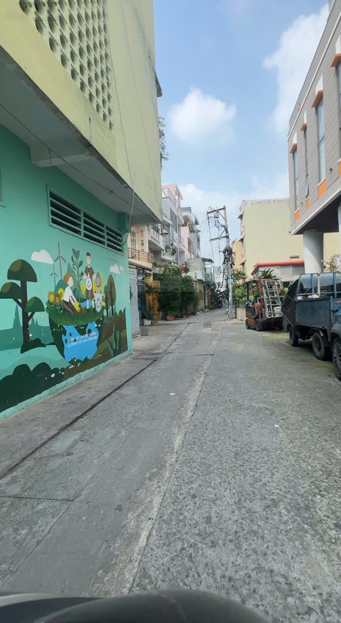 Bán nhà HXH 6m Lạc Long Quân,P.3,Q.11,dt: 3 x 4 nhà xây 3 tầng 1 Tỷ 89.