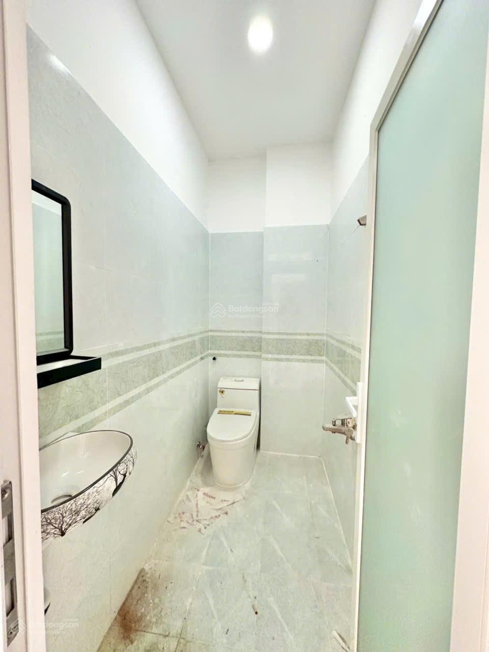 Cần bán gấp căn nhà 3,8x10,8m, Bình Hưng Hòa B, Bình tân giá 1tỷ650 sổ sách đầy đủ