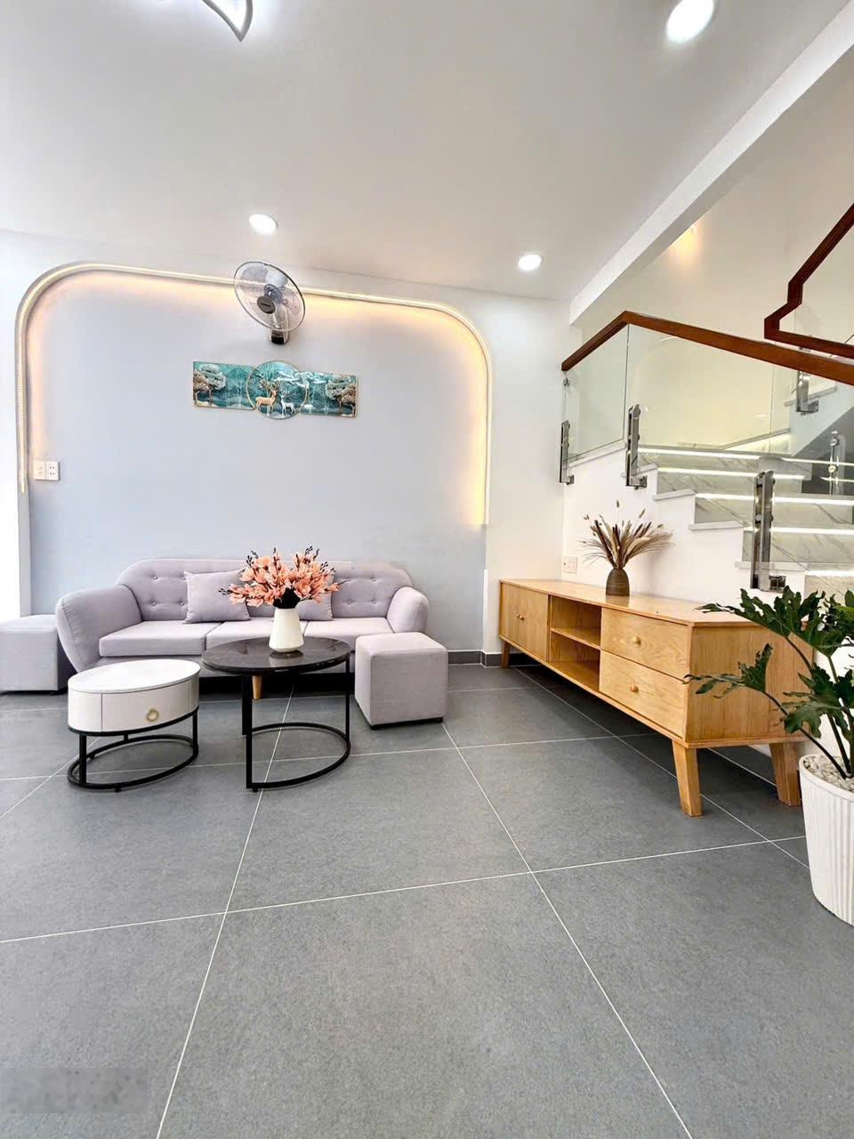 Bán gấp nhà 1 trệt 1 lầu - 850tr - 80m2 - Trịnh Quang Nghị, Bình Chánh