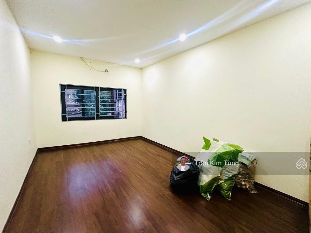 Bán Nhà Sài Đồng - Nguyễn Văn Linh 35m x 2tầng- mặt tiền rộng thoáng sáng. Giá 3.9 Tỷ