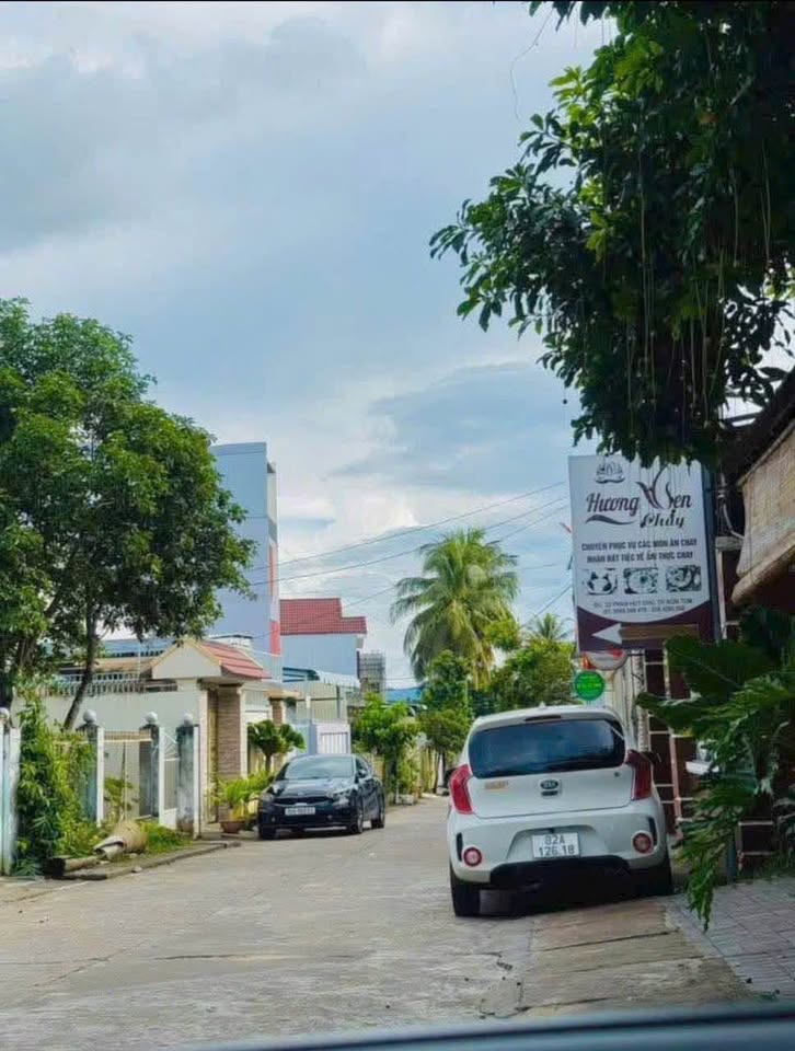 Nhà 82m2 trung tâm phố Tô Vĩnh Diện, nhỉnh 1 tỷ