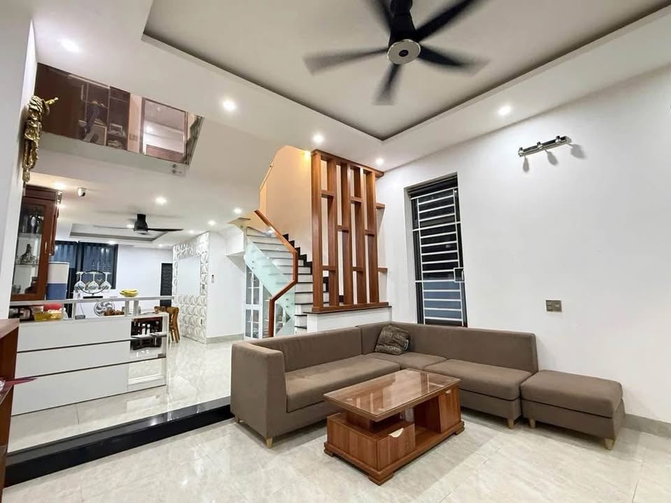 Bất động sản tọa lạc tại vị trí đắc địa thuộc khu dân cư cao cấp Nam Việt Á