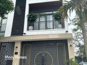 Nhà 4 phòng ngủ, 3,89 tỷ trung tâm Thủ Đức, dòng tiền 15 triệu/tháng