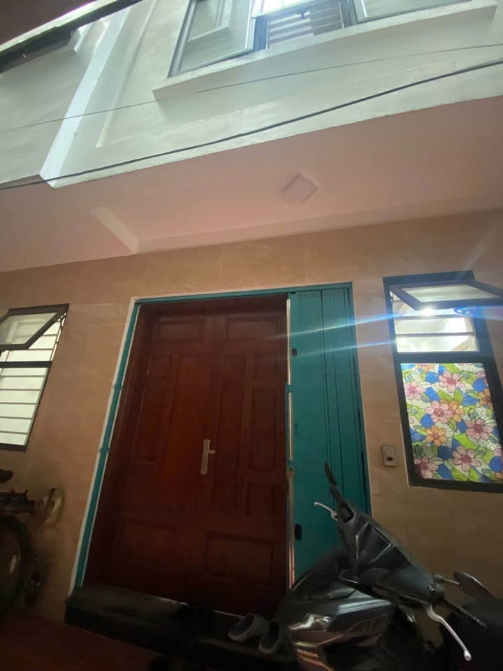 Cơ hội sở hữu ngay căn nhà tuyệt đẹp tại mặt tiền đường Hoàng Hoa Thám, Quận Tây Hồ, Hà Nội