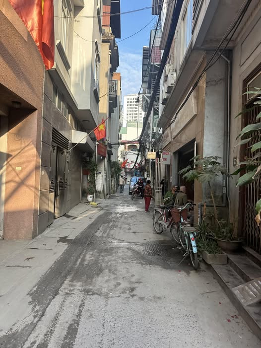 Nhà Xuân Đỉnh ô tô đỗ cửa, gần Ngoại Giao Đoàn, giá 7 tỷ