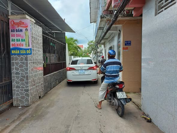 Bán đất vàng trung tâm Bến Tre hẻm xe hơi, gần công viên