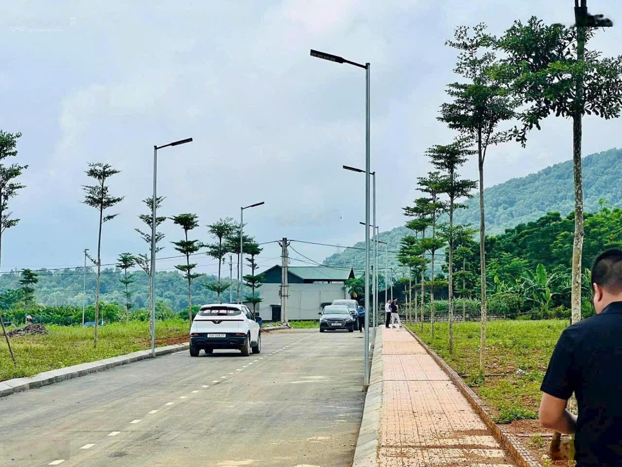 Bán đất Xuân Mai Hà Nội, cách bến xe Yên Nghĩa Hà Đông 18km, 80m2 giá 1,5x tỷ, LH 0946924026