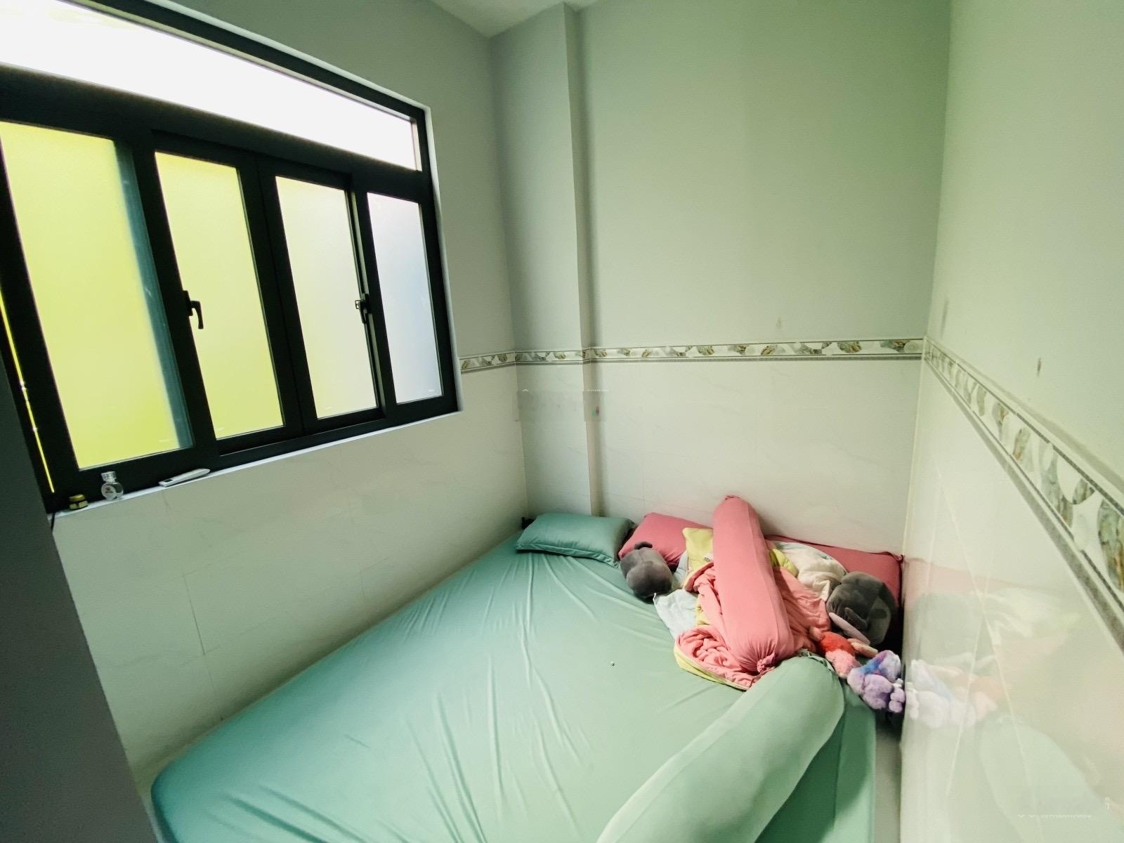 Ngộp bank gần lotte mart dtsd 36m2 nhà 2 tâng mới tinh chie 2tỷ 49