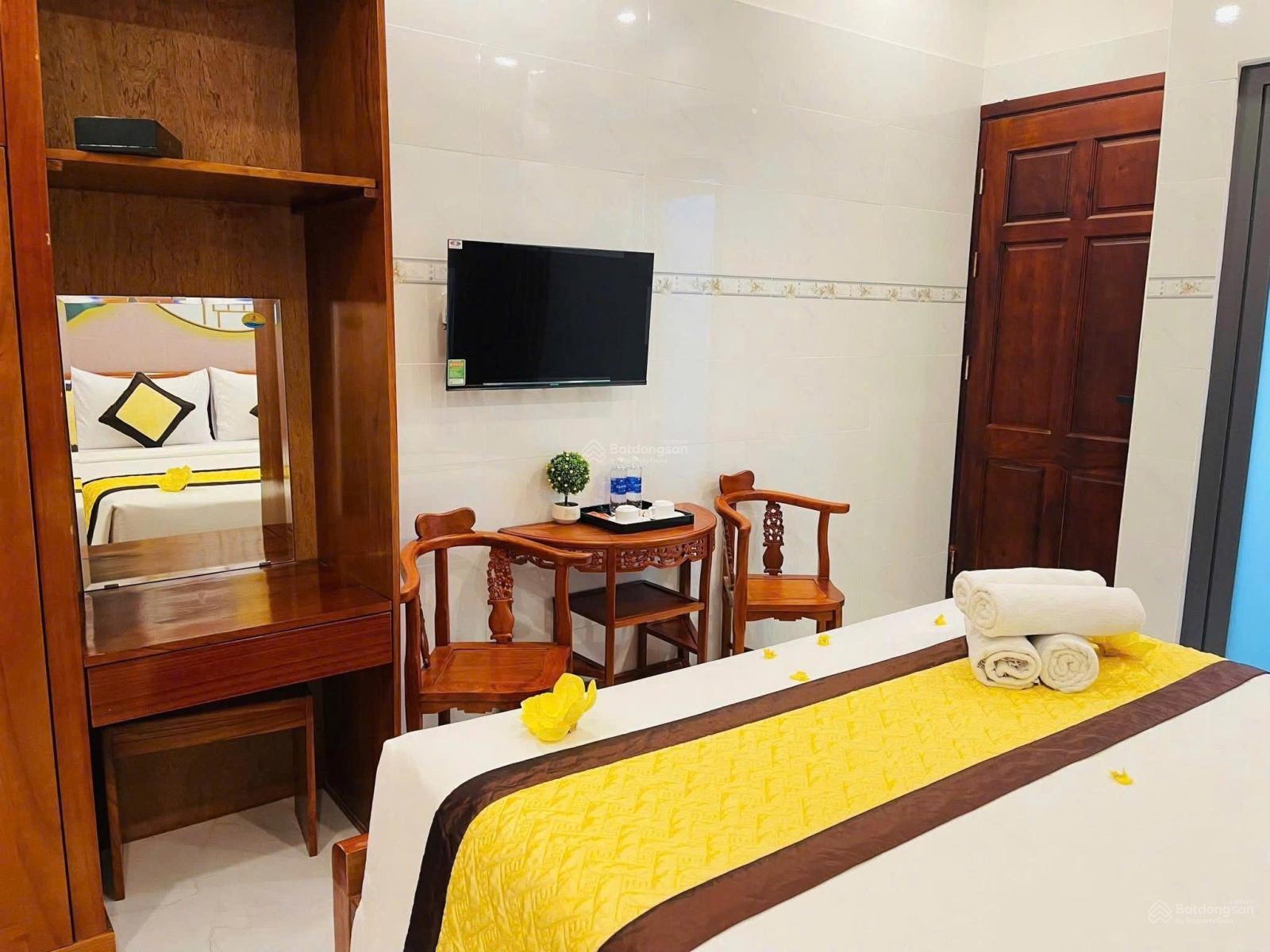 Chính chủ cho thuê toà nhà KS & CHDV 12x33 Hầm 6L 52PN 1MB 1 Hầm 1 Sàn VP Giá 250tr 0901970599