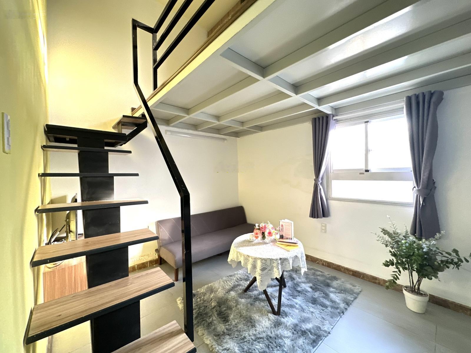 " đứng lại một chút... vì cái đẹp luôn đáng để chậm lại ."