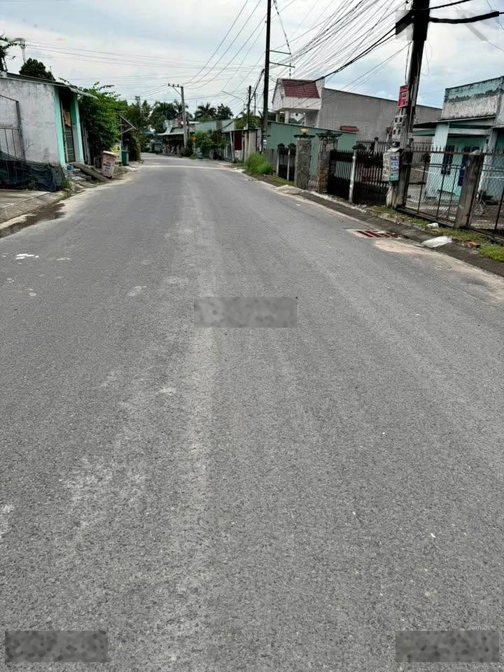 Bán gấp căn Nhà ngay Nguyễn Văn Khạ, 120m2 sổ hồng riêng, Đường nhựa, Vào ở ngay, Chỉ 1.2 Tỷ