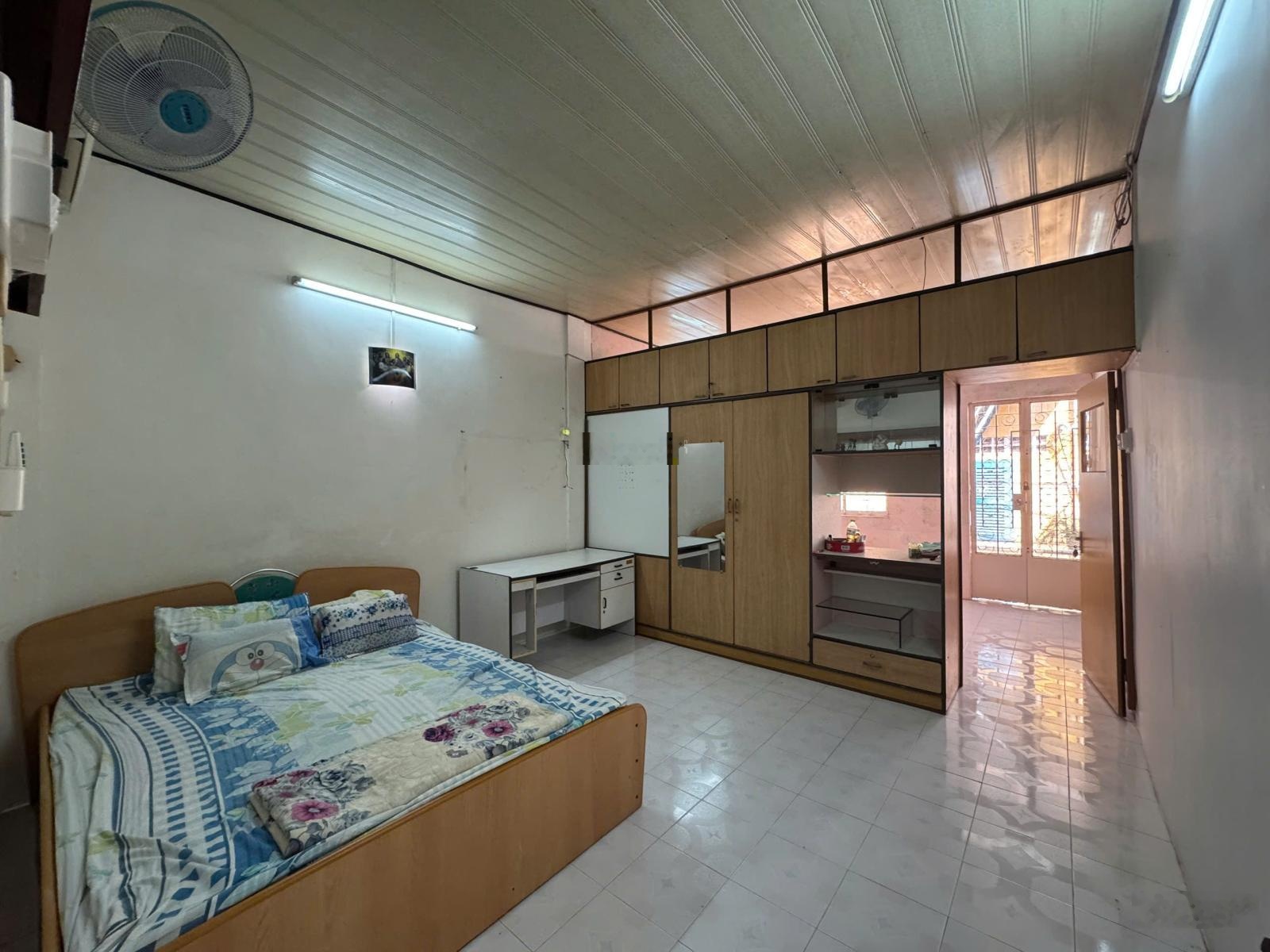 Cho thuê NR 4PN, 2WC, 45m2 tại Lê Văn Sỹ, Phú Nhuận, 15 triệu VND, giá tốt