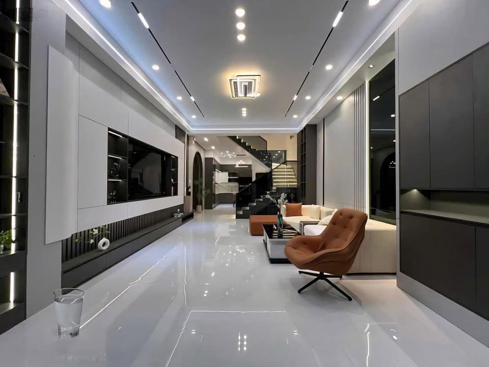 Căn 1 trệt 2 lầu 4PN Đường Đinh Văn Ước, Hưng Long, Bình Chánh 90m2 ngang 5,5m, ngay trạm y tế