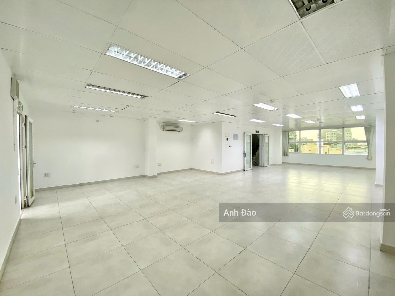 Tòa nhà mới xây mặt tiền trung tâm Phường Võ Thị Sáu khu hot Quận 3 - Tú Xương, Ngô Thời Nhiệm