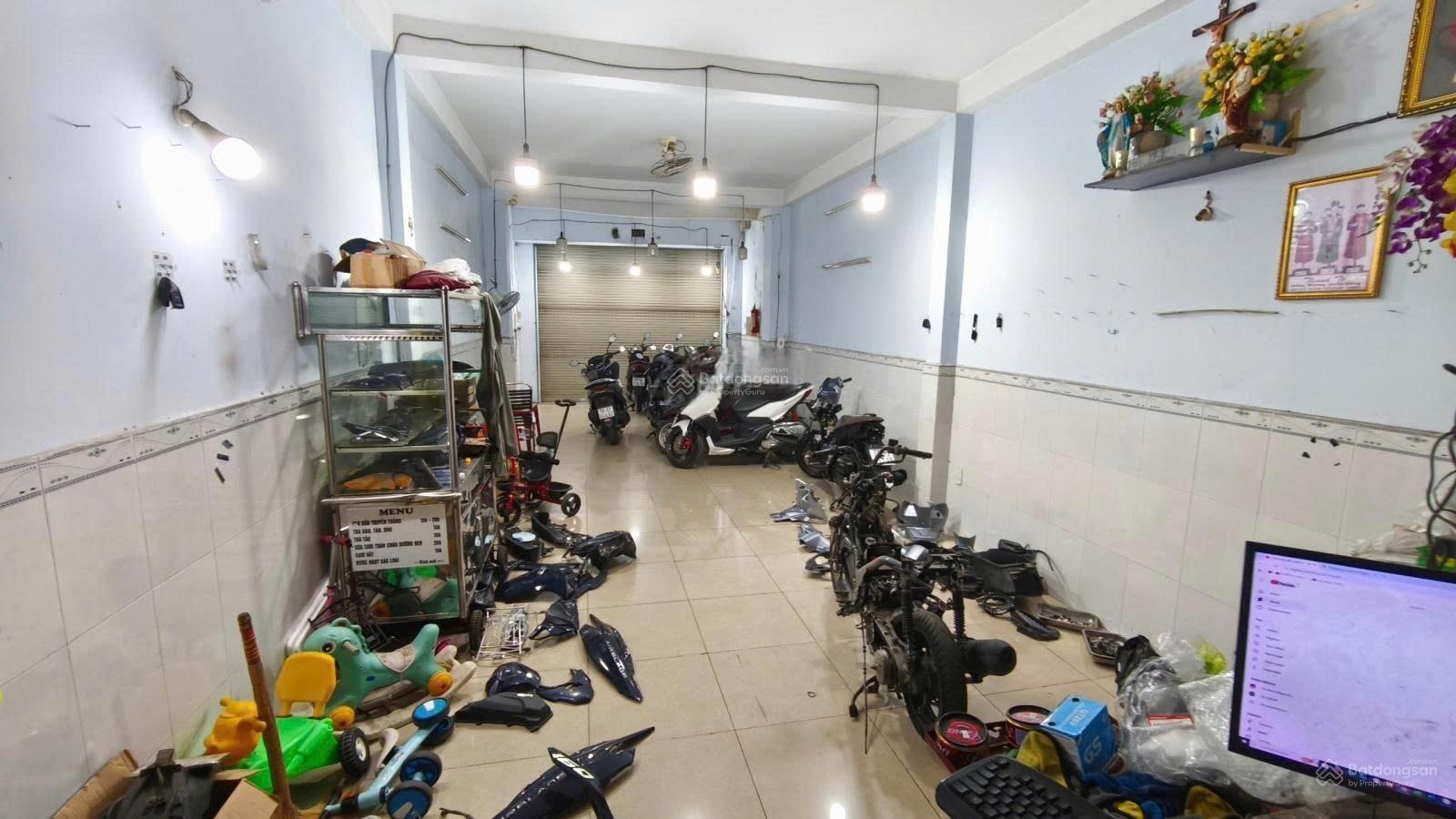 Mặt tiền Lũy Bán Bích, Quận Tân Phú 4,2 x 21m, trệt, 2 lầu/ 3PN