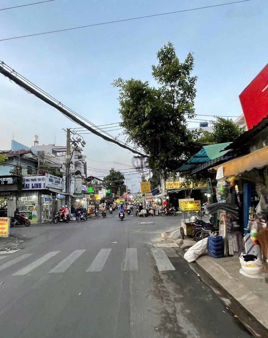 Chính chủ bán nhà (6mx20m) gần chợ Phạm Thế Hiển quận 8, nhà đang cho thuê 15 triệu, giá 800 triệu