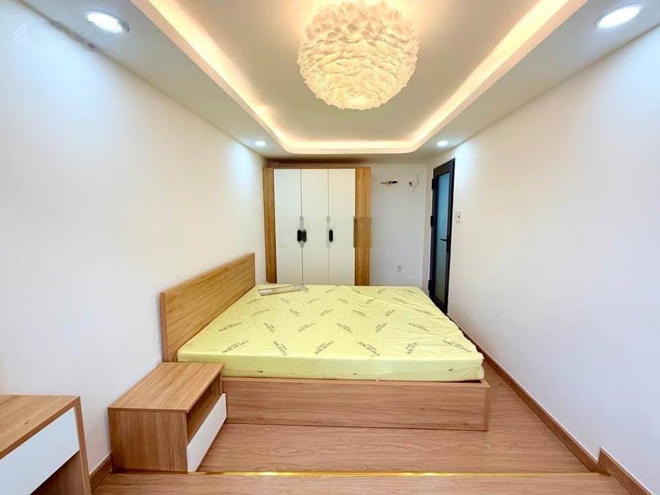 Chú Cẩn cần thanh lý gấp nhà thích quảng đức PN do kẹt tiền 60m2 giá thấp hơn thị trường chỉ 2 tỷ6