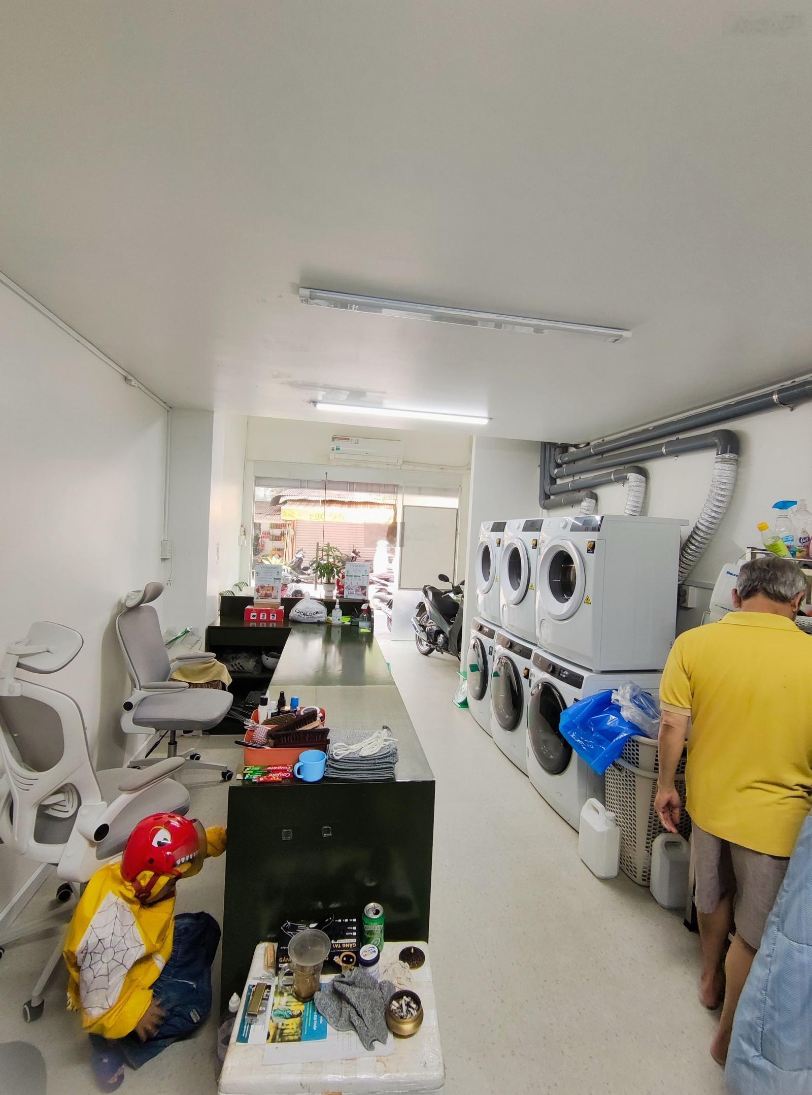 Cho thuê mặt tiền 159 Đặng Văn Ngữ