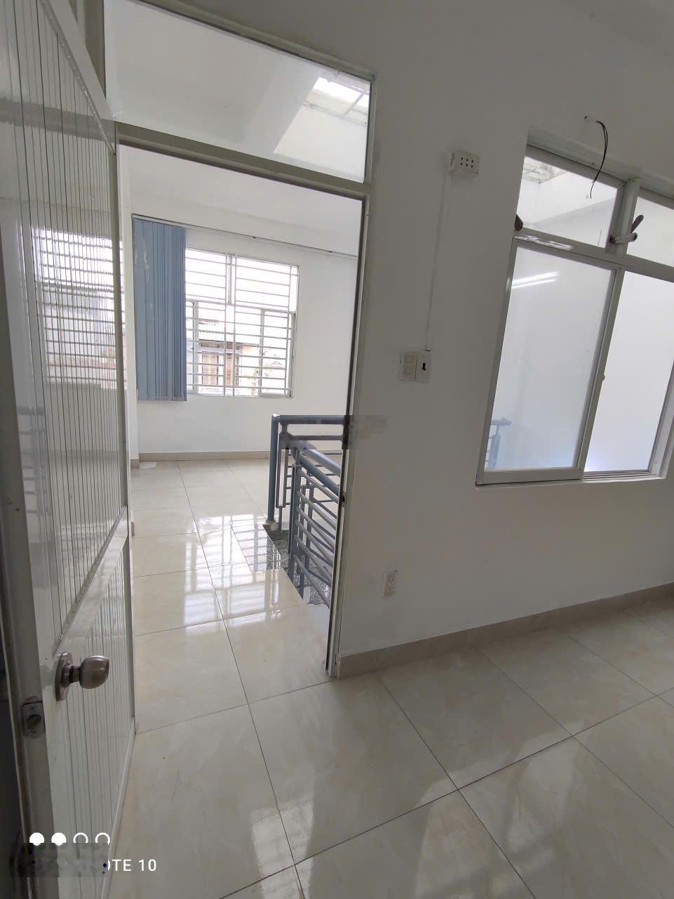 Nhà HXH 4 tầng cho thuê nguyên căn Tân Bình giá 13 triệu/ tháng