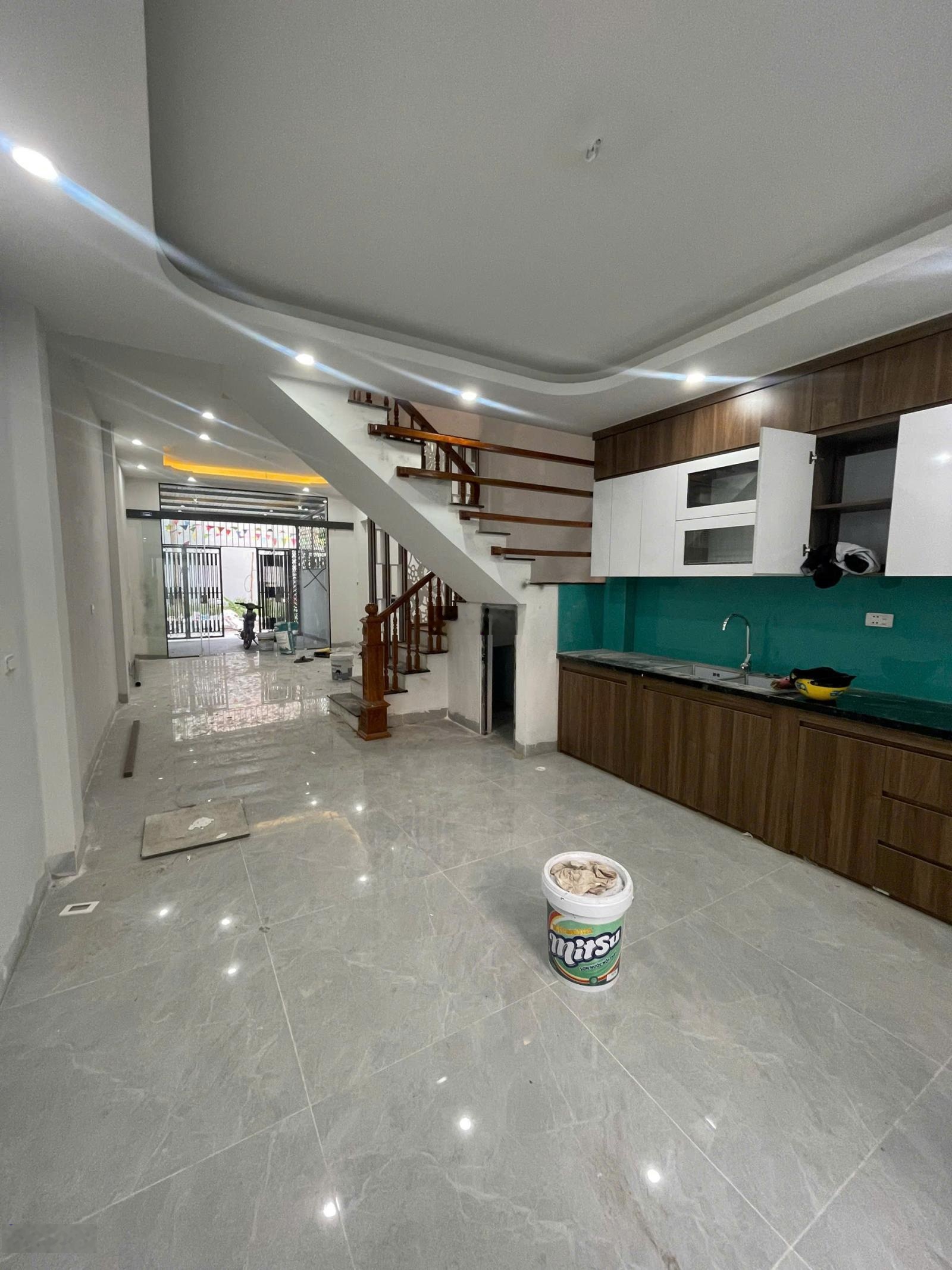 Nhà 4 tầng có sân cổng riêng, Đầu tư chắc chắn sinh lời-đẹp thật sự-Giá tốt nhất khu vực chỉ 3.9xT