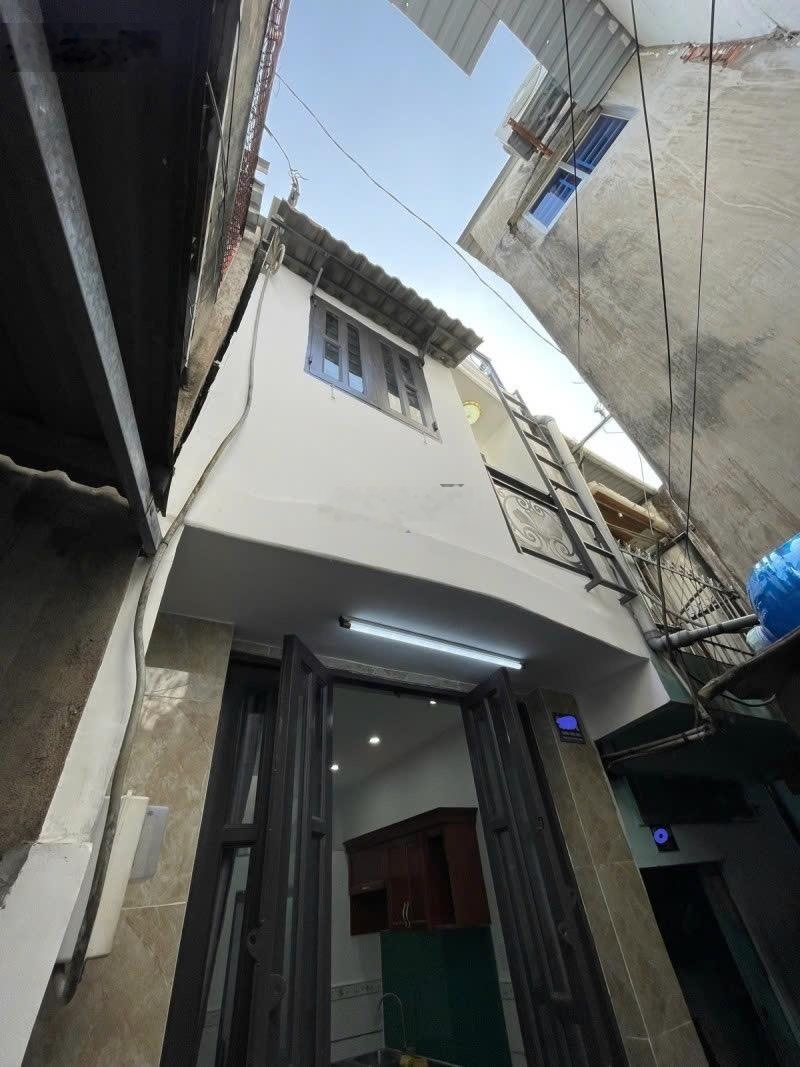 Nhỉnh 1 tỷ - Trương Phước Phan - giáp Tên Lửa Quận 6 - 2 tầng hoàn công đủ