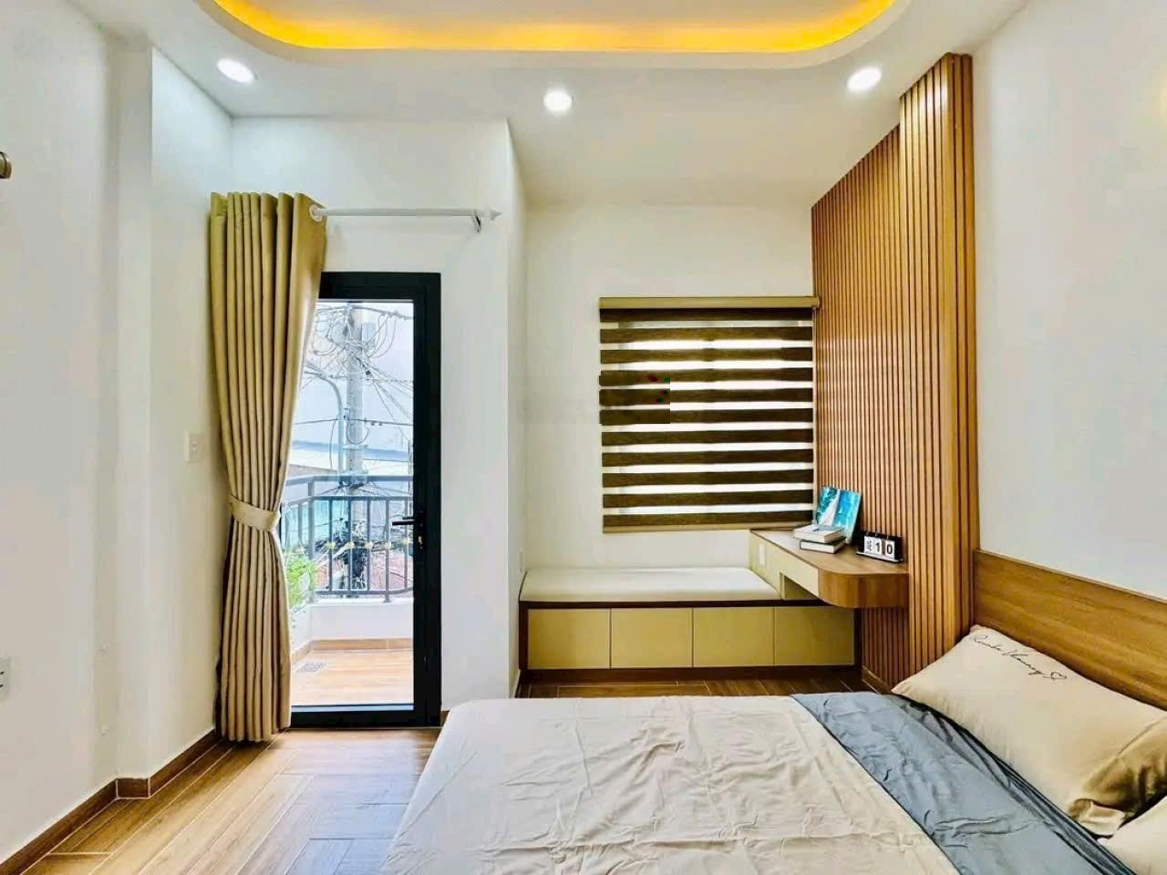 Giảm sốc! Nhà Trần Bình Trọng-Quận 5 cho thuê 22tr, gần Đại học Sư Phạm diện tích 68,8m2 giá 3tỷ900