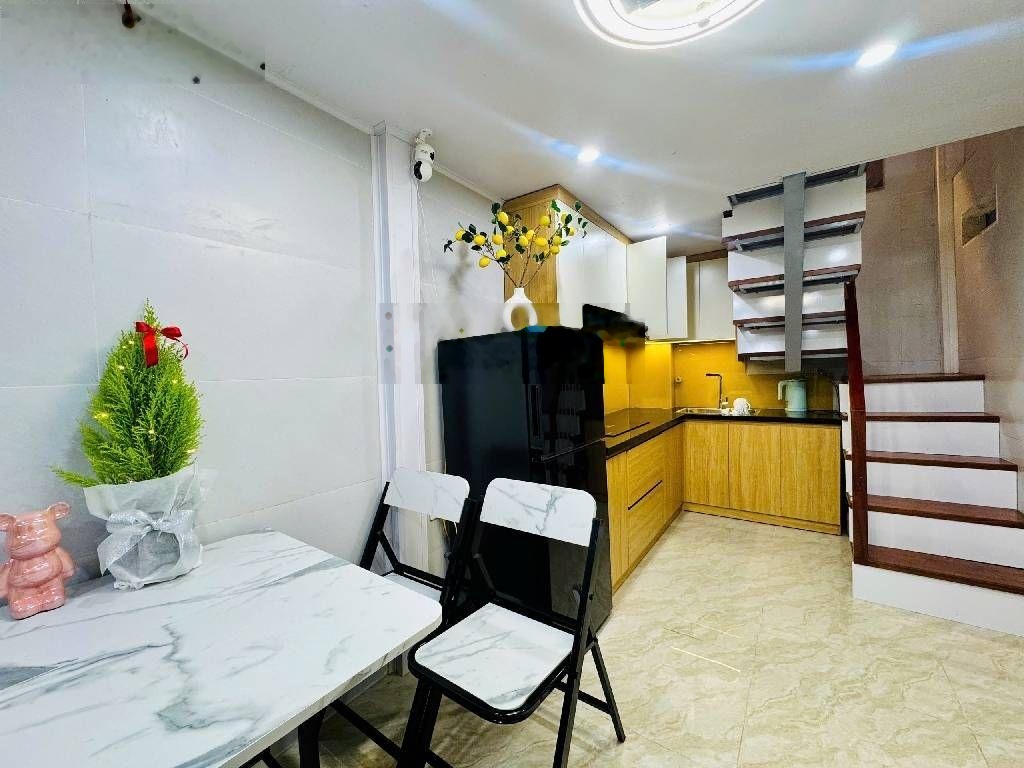 Dưới 4 tỷ nhà phố #Bach_Mai - Lô góc - 4m ra ngõ ô tô - 40m ra phố bạch mai .3 tầng 2 ngủ đủ công