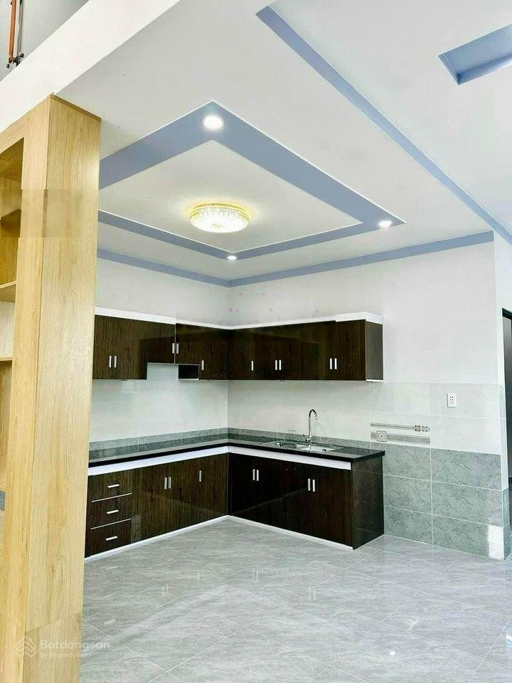 Nhà sổ hồng riêng xây mới - hẻm oto - gần tên lửa - giá 1 tỷ 7