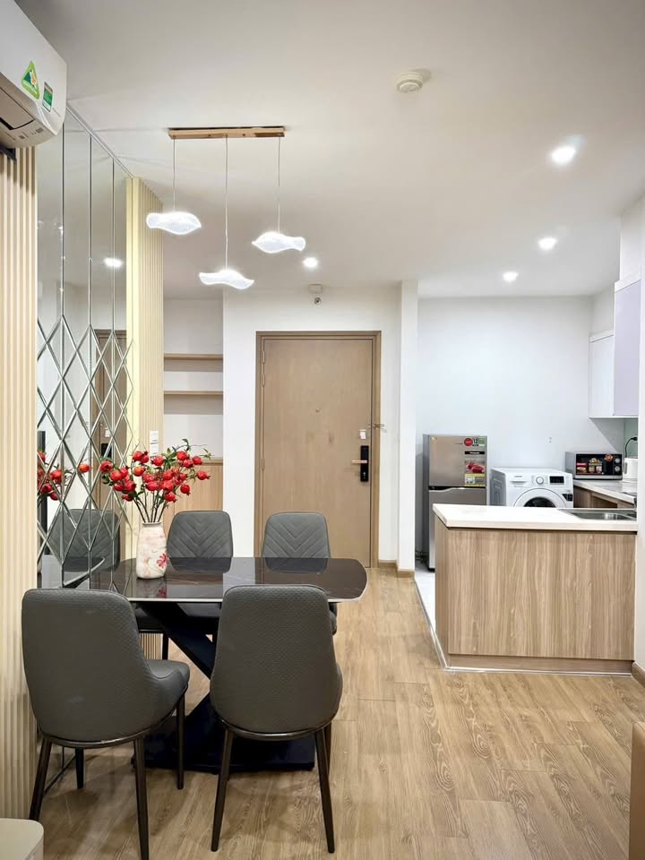 Căn hộ Green Bay Premium Hạ Long 2 ngủ, view biển, giá tốt