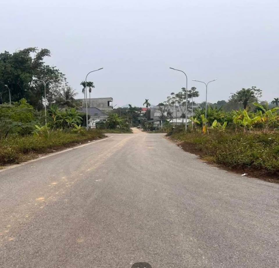 Siêu phẩm đất nền tại Tuyên Quang, giáp phân lô thôn Bốn Vượng, thành phố Tuyên Quang