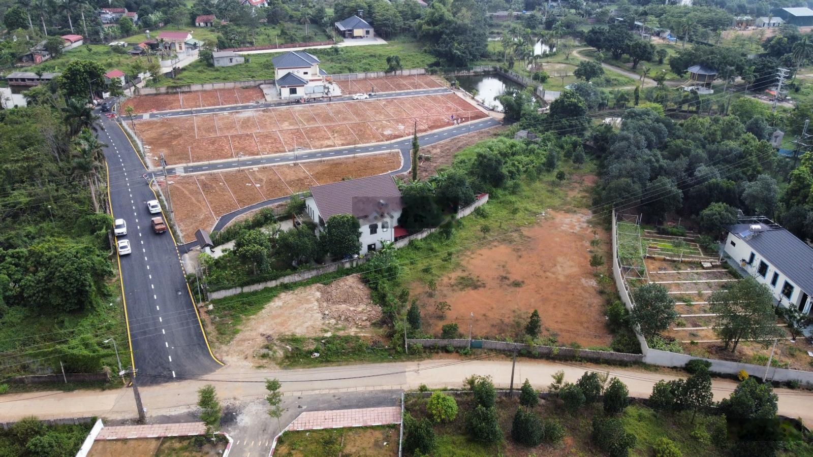 Chỉ với hơn 1 tỷ có ngay 100m2 full thổ tư ngay Quốc lộ 21A, gần ngã tư Lục quân