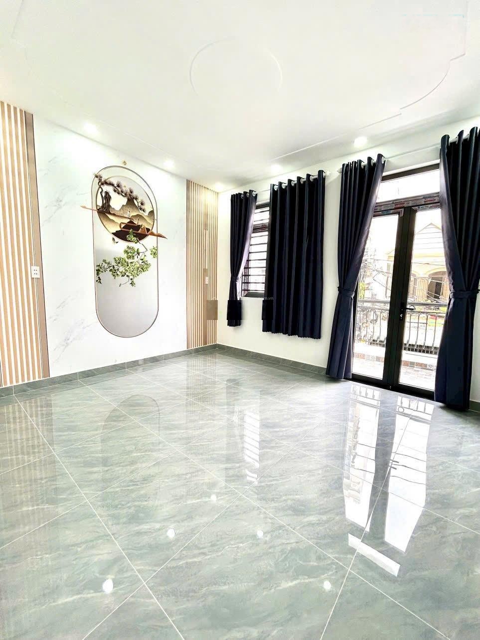 Kẹt tiền cần bán nhà Phong Phú - Bình Chánh gần chợ Phú Lạc - BX Quận 8. Cho thuê 10 triệu/ tháng