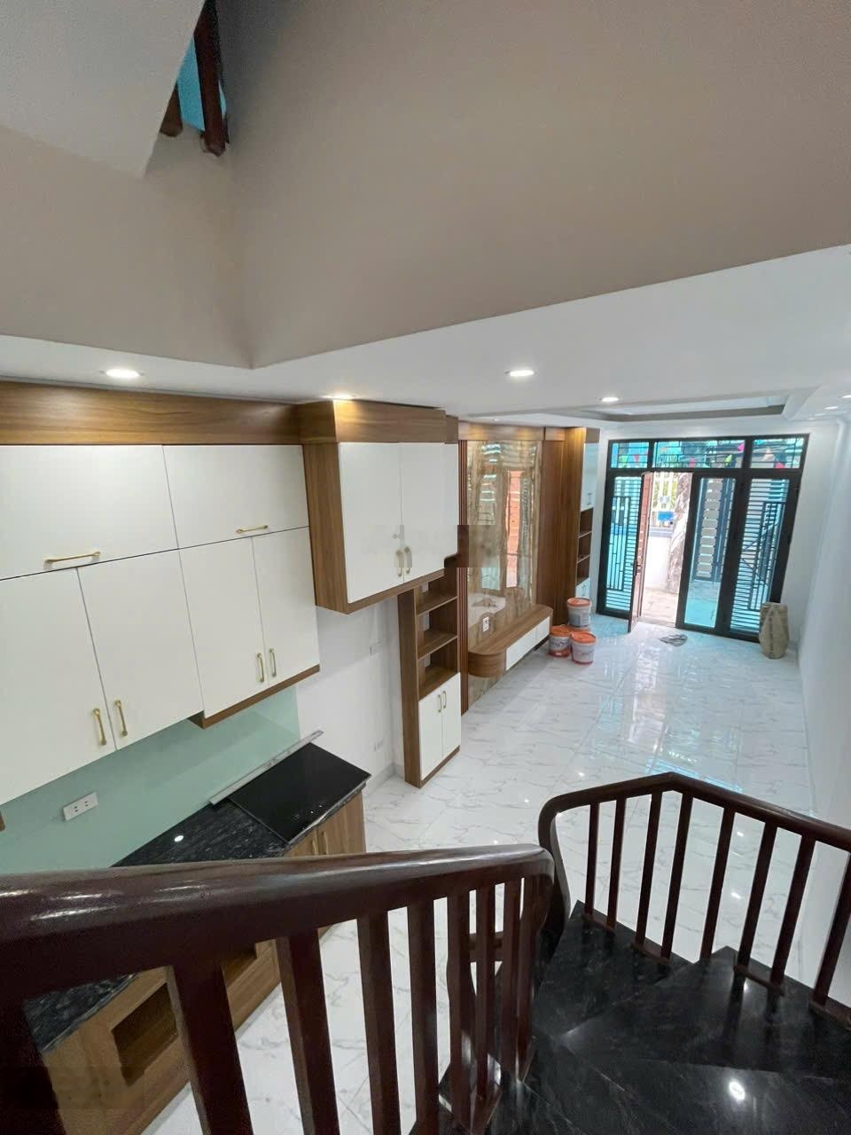 Bán nhà 66m2 giá 3tỷ550tr đường hòa Sơn đoạn hành chính trung tâm thị trấn tiện ích trường chợ cafe