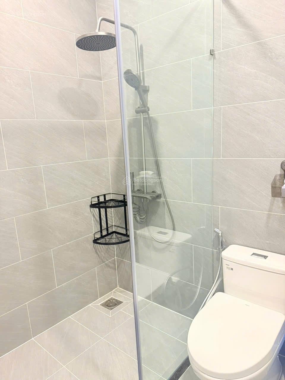 Cho thuê căn góc 2 mặt tiền 285/125 Cách Mạng Tháng 8. DT: 5 x 14m, 1 lầu, LH: 0901383038 Thuận