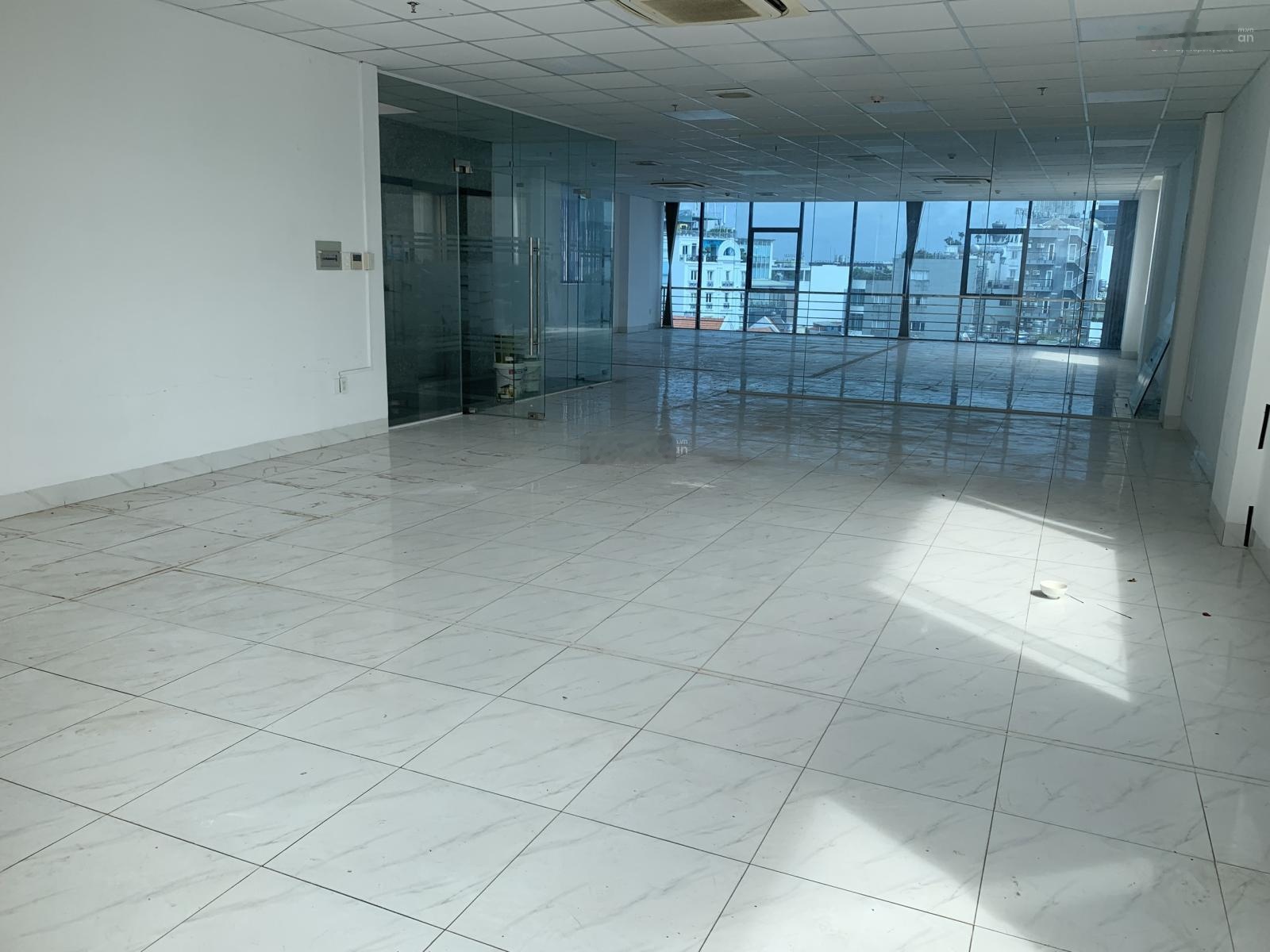 Nhà mặt tiền diện tích lớn đường Phan Đăng Lưu, quận Phú Nhuận