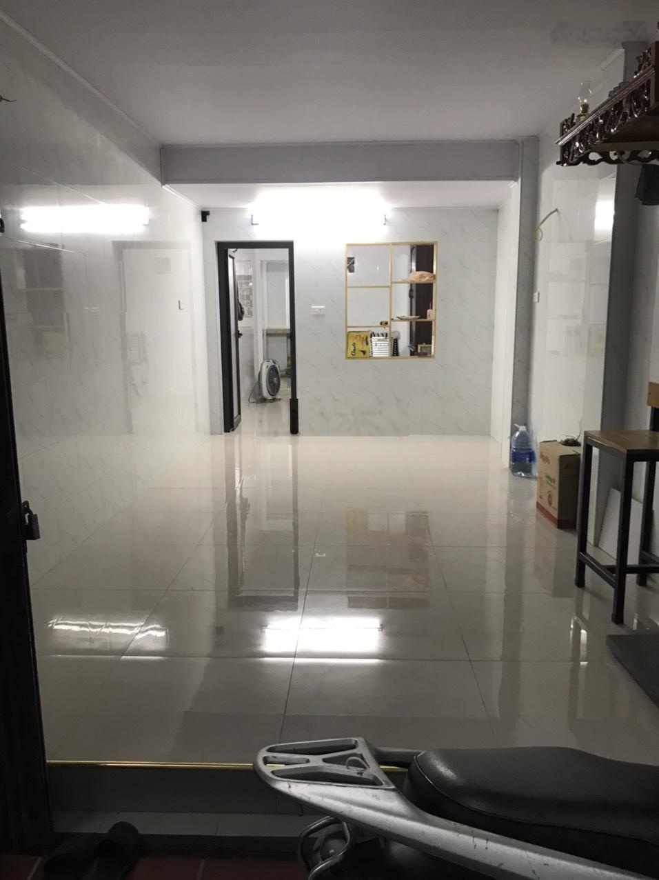 Cho thuê nhà riêng trong ngõ Thái Thịnh, nhà mới đẹp