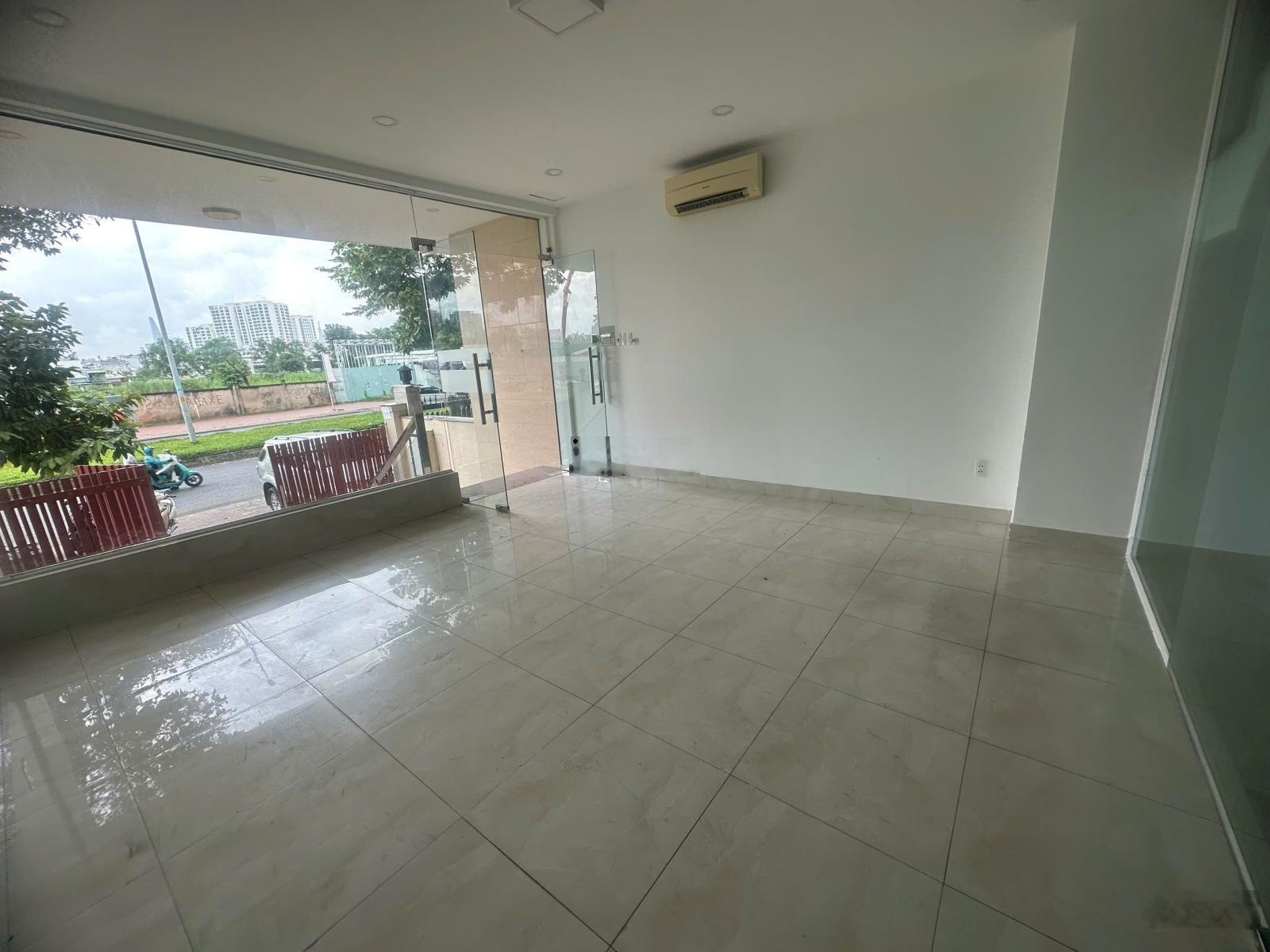 Cho thuê nhà mặt phố Him Lam Kênh Tẻ Quận 7 | Hầm trệt 3 lầu có thang máy