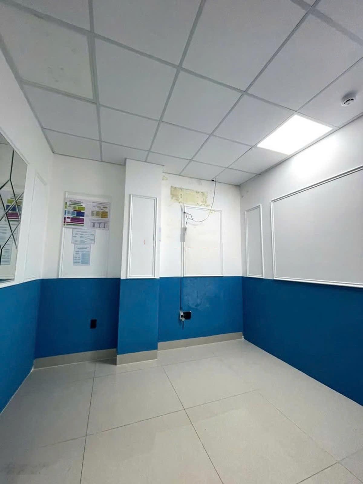 Cho Thuê Toà Nhà Ốp Kính Mặt tiền trung tâm Đakao, Quận 1 - DT:8x15m - Hầm 5 tầng - thang máy