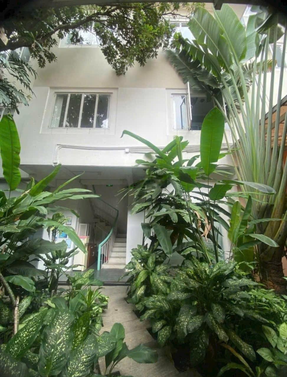 Siêu biệt thự độc bản 600m2 - Số 6 Phan Kế Bính, Đa Kao, Quận 1 - Lý tưởng cho nhà hàng/văn phòng