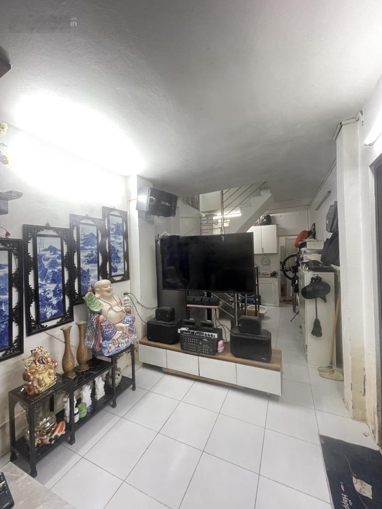 + Bán nhà ngõ 238 Âu Cơ .Tây Hồ .Hà Nội DT .26,7m MT : 3.9m Bán : 1ty750 Siêu phẩm Tây Hồ,