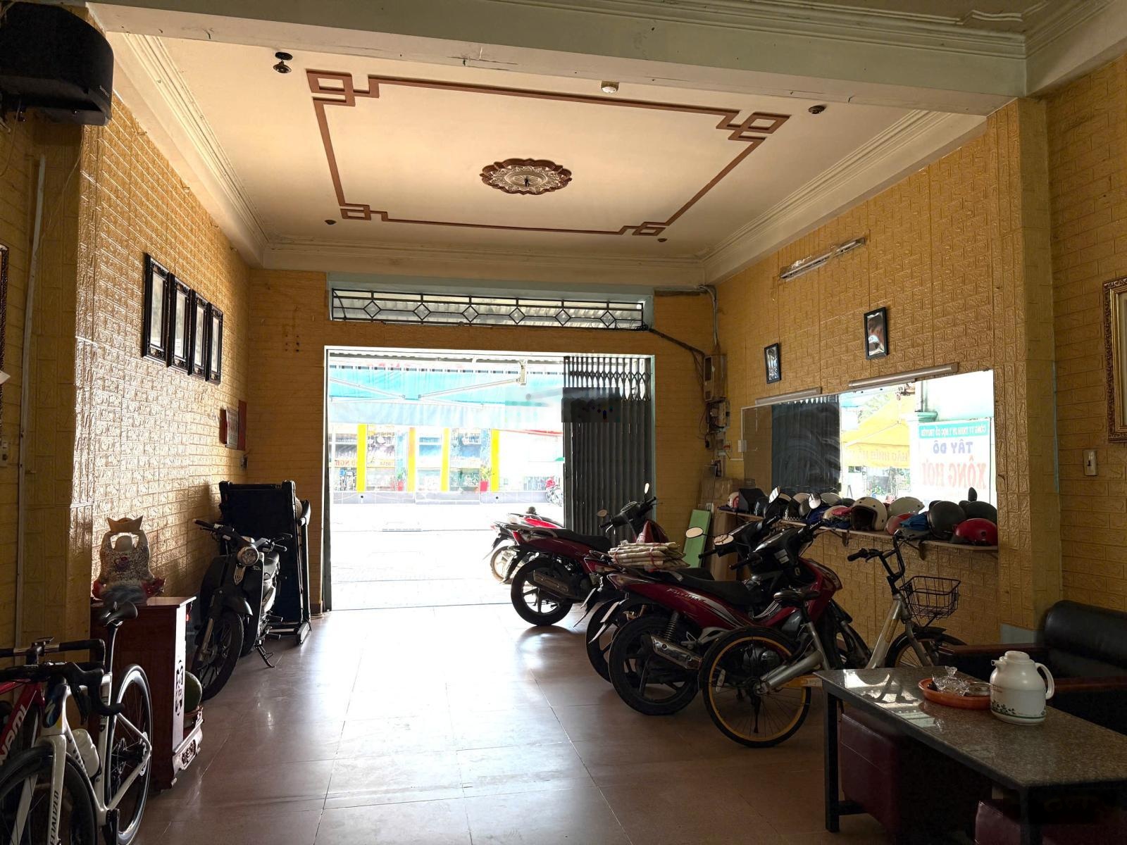 Cho thuê nhà MT Phạm thế Hiển, P5Q5. (5.5x20) 4Tầng, 10PN-11WC CHDV, KD TựDo, FREE 1 tháng sửa chữa