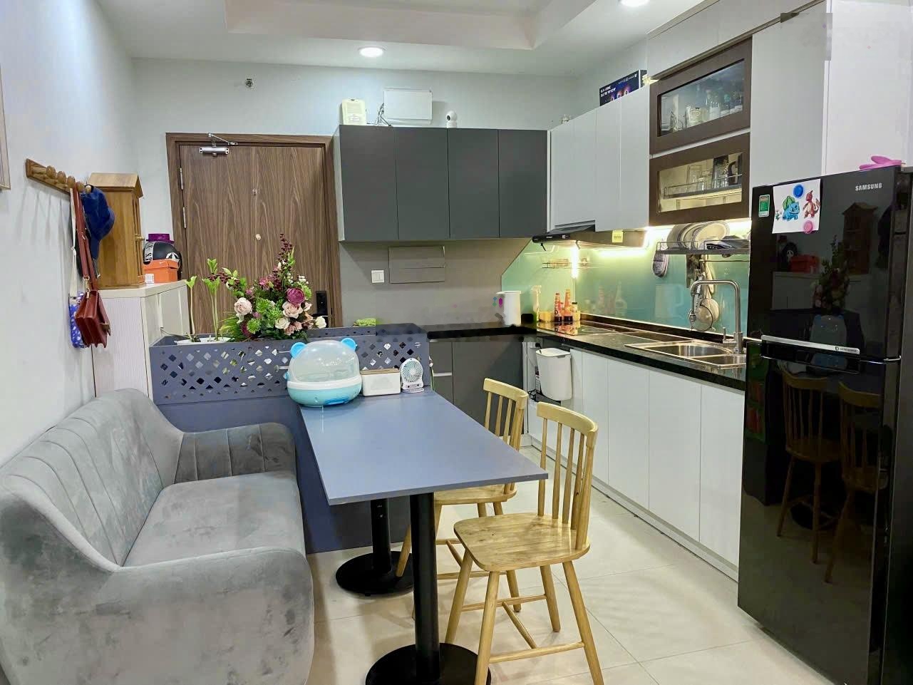 The Pegasuite 1 Share 1 phòng ngủ nội thất đầy đủ chuyển vào liền