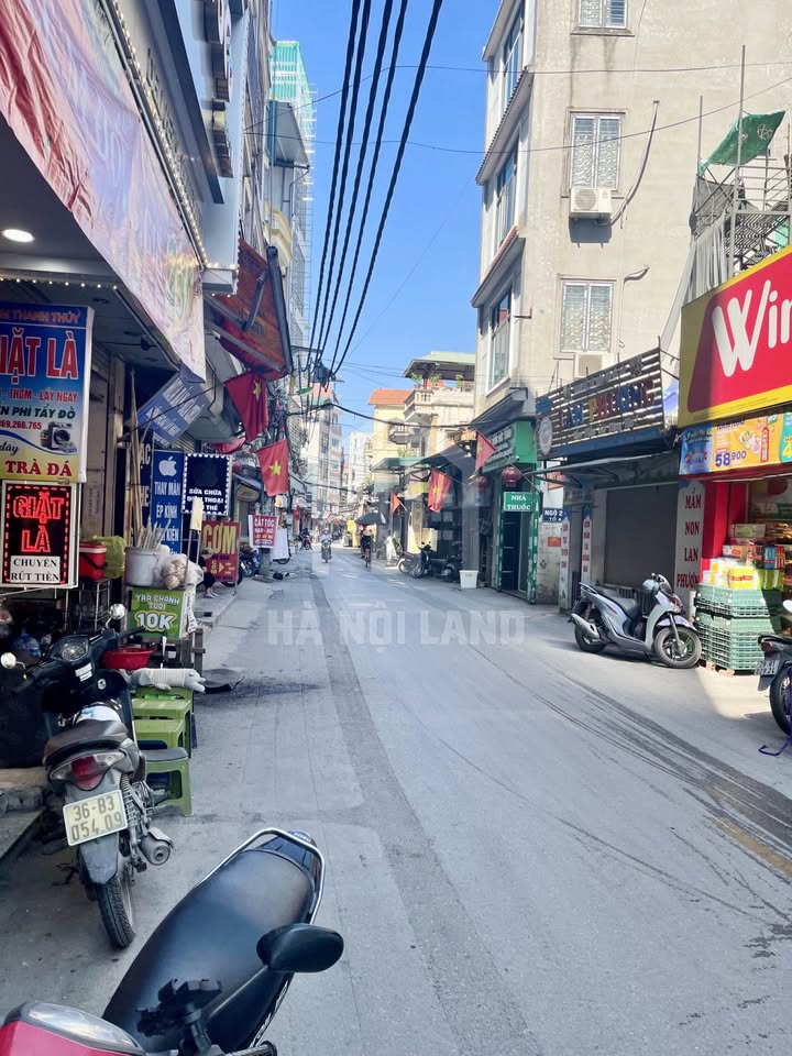 Mảnh đất vuông vắn tại Phú Đô, diện tích 40m2, mang trong mình nét đẹp hoài cổ với ngôi nhà 2 tầng