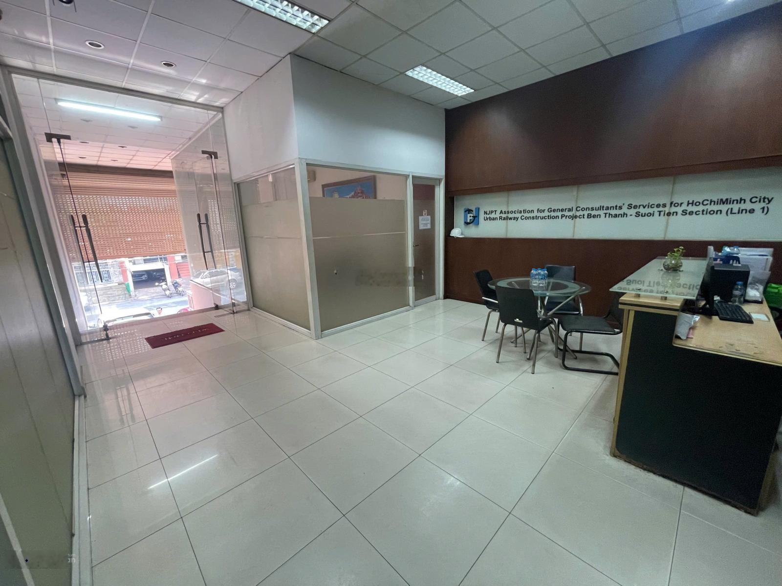 Cho thuê toà nhà 25A đường D5 Phường 25 Quận Bình Thạnh