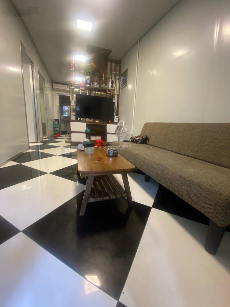 Bán đất tặng nhà tại Tại số 35, ngõ 464 Âu Cơ, Nhật Tân, Tây Hồ, DT 100m2, giá chỉ 2.3 tỷ