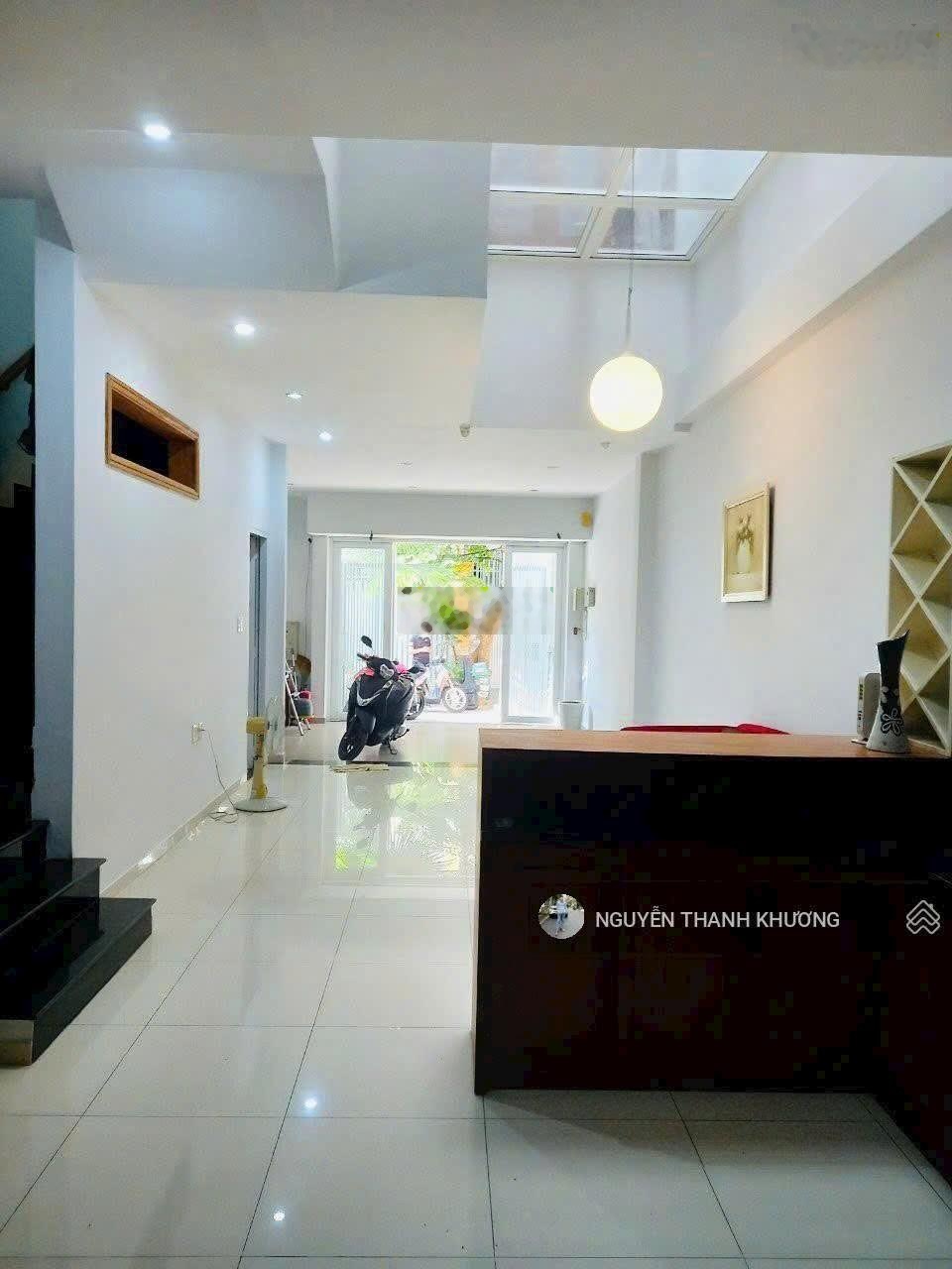 Cho thuê nhà HXH đường Phan Văn Trị, P5, ngay siêu thị Emart