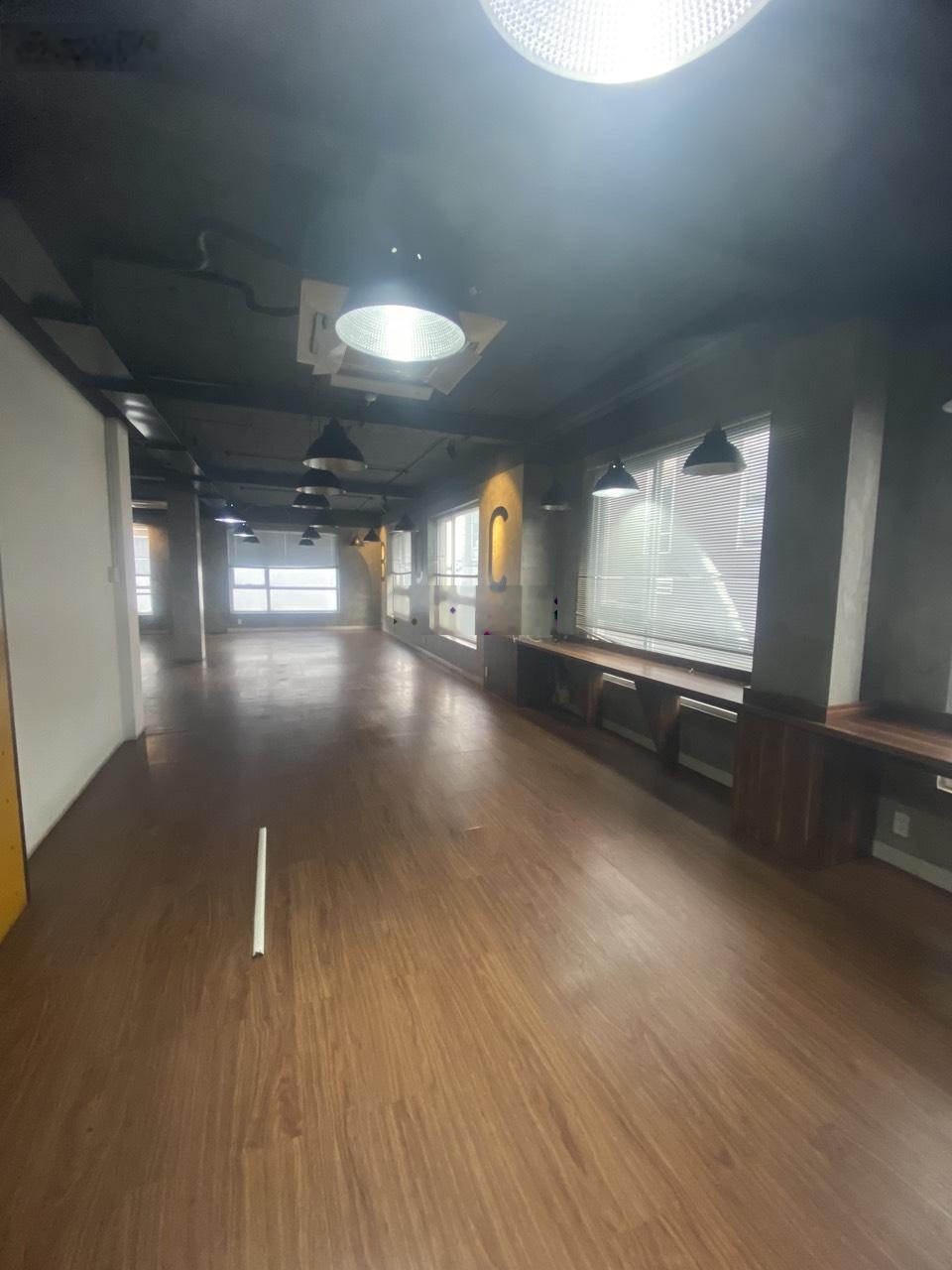 Nhà chính chủ mặt tiền Đường Hoàng Văn Thụ Quận Phú Nhuận